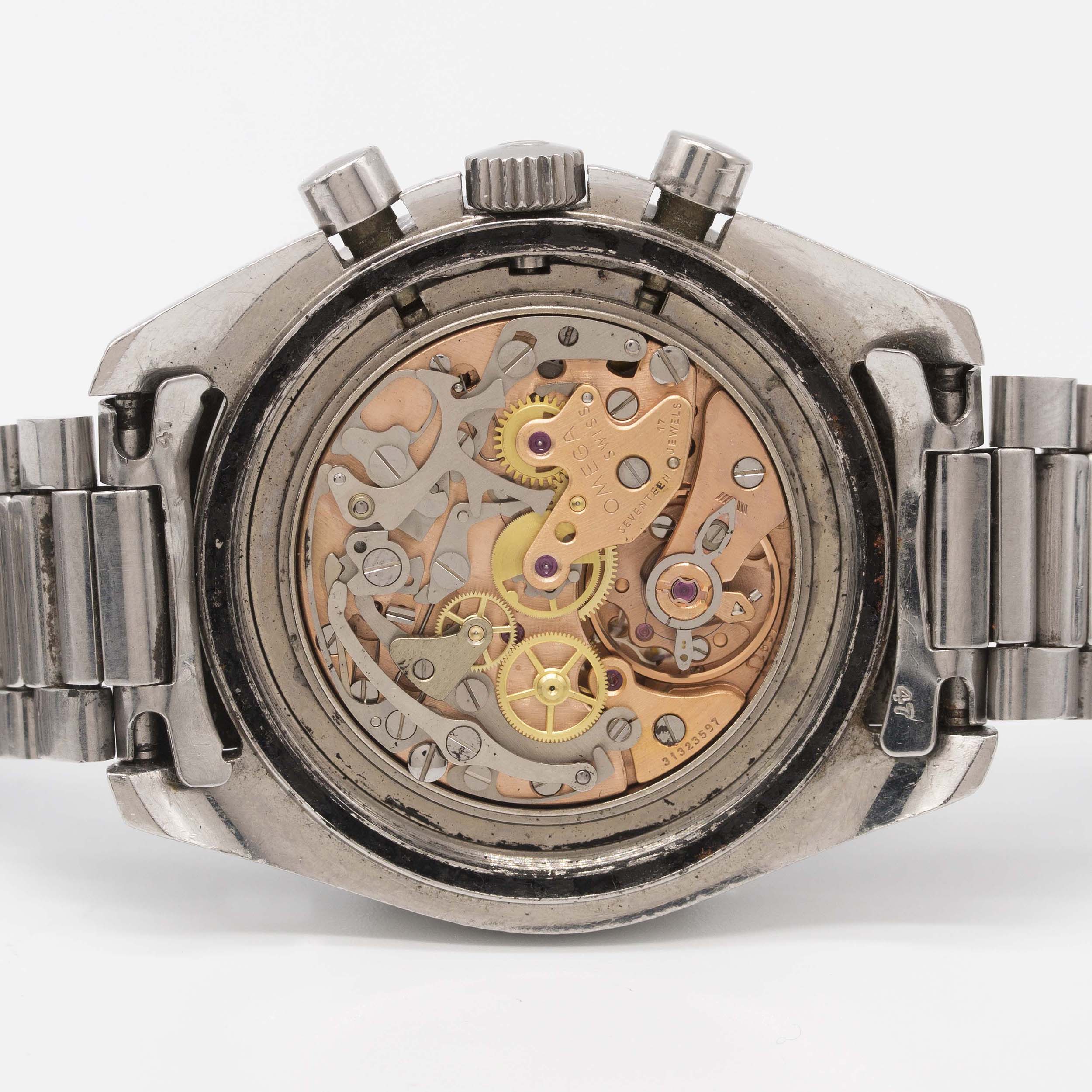 A RARE GENTLEMAN'S STAINLESS STEEL OMEGA SPEEDMASTER PROFESSIONAL CHRONOGRAPH BRACELET WATCH CIRCA - Image 10 of 13