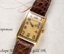 A RARE GENTLEMAN'S 18K SOLID YELLOW GOLD PATEK PHILIPPE CURVEX GONDOLO WRIST WATCH DATED 1924,