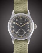 A GENTLEMAN'S BRITISH MILITARY RECORD W.W.W. WRIST WATCH CIRCA 1940s, PART OF THE 