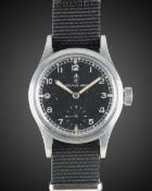 A GENTLEMAN'S BRITISH MILITARY RECORD W.W.W. WRIST WATCH CIRCA 1940s, PART OF THE 