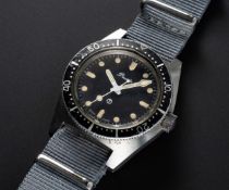 A RARE GENTLEMAN'S STAINLESS STEEL BRITISH MILITARY PRECISTA ROYAL NAVY DIVERS WRIST WATCH DATED