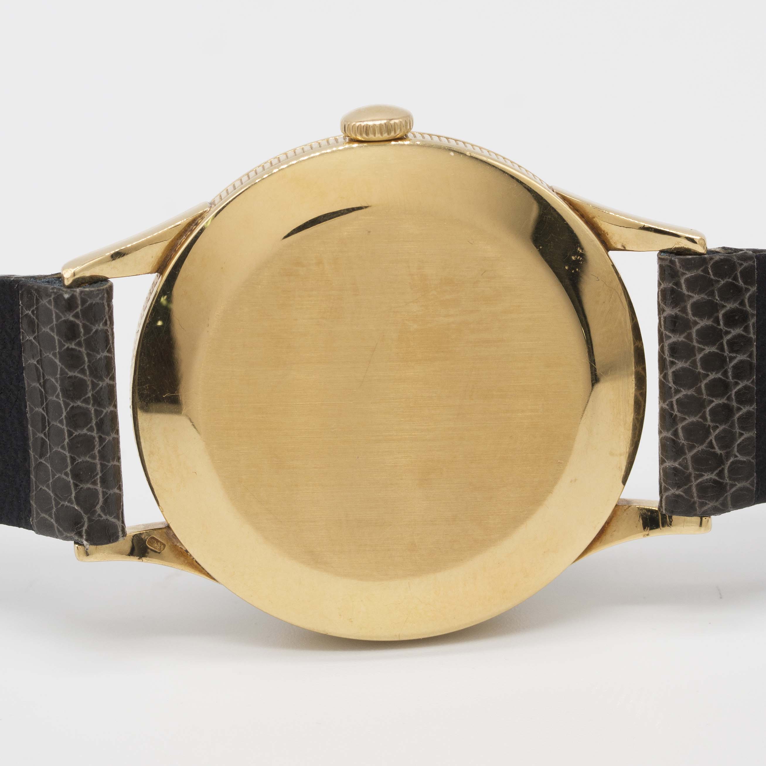 A FINE GENTLEMAN'S 18K SOLID GOLD VACHERON & CONSTANTIN WRIST WATCH CIRCA 1950s, REF. 4894 WITH " - Image 7 of 11