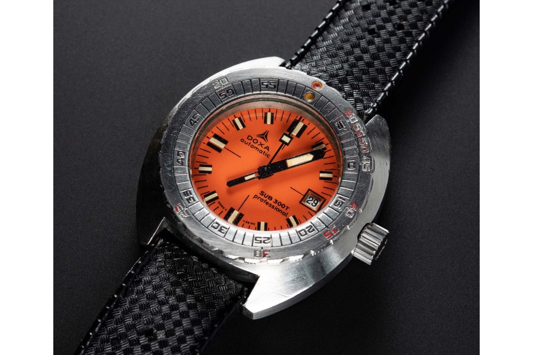 A RARE GENTLEMAN'S STAINLESS STEEL DOXA "ORANGE" SUB 300T PROFESSIONAL DIVERS WRIST WATCH CIRCA - Image 1 of 2