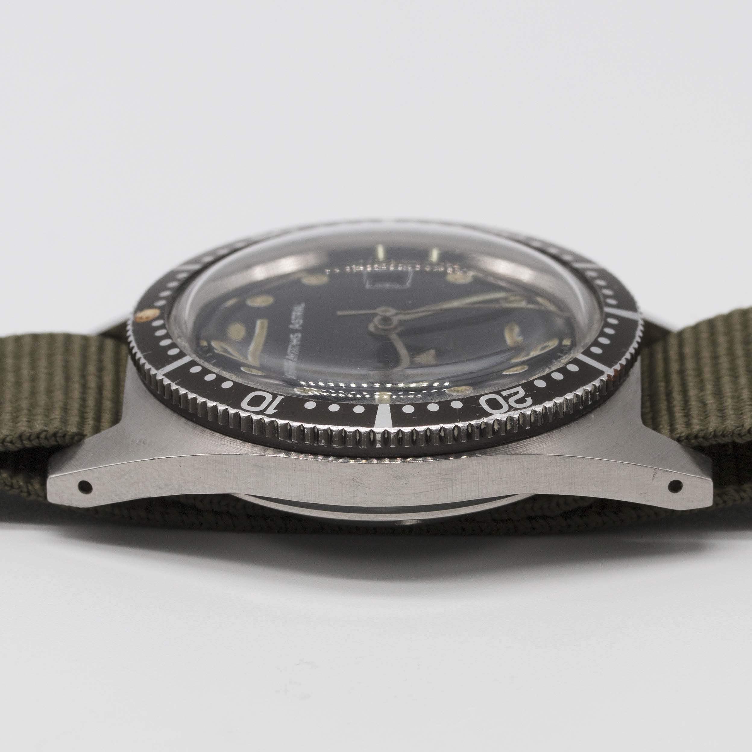 A GENTLEMAN'S STAINLESS STEEL SMITHS ASTRAL "SKIN DIVER" WRIST WATCH CIRCA 1969, REF. CM4501 WITH - Image 10 of 10