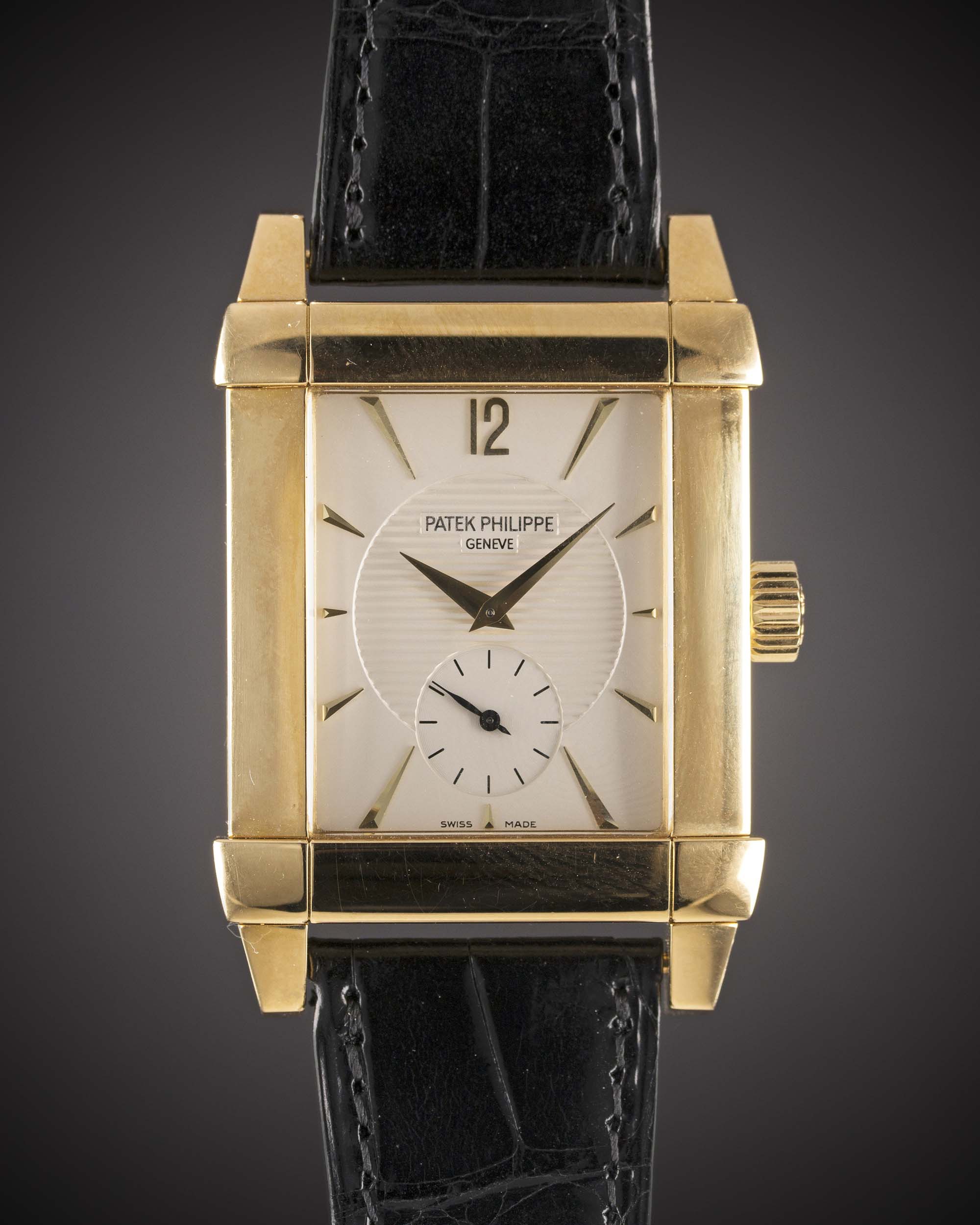 A FINE GENTLEMAN'S 18K SOLID YELLOW GOLD PATEK PHILIPPE GONDOLO WRIST WATCH DATED 2005, REF. 5111J-
