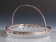 Runde Kristallschale, flach geschliffen, Randeinfassung u. Henkel aus Silber, Punze 800. DM ca. 26,5