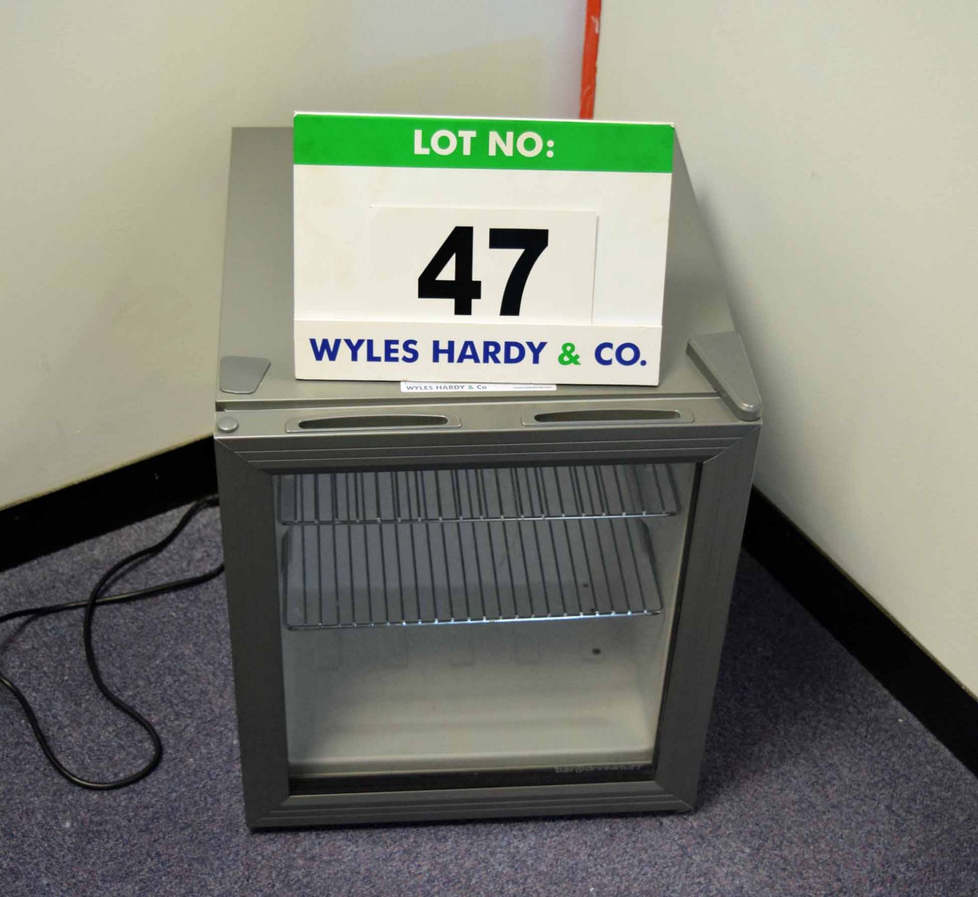 A BAR@drinkstuff Frostbite 49-Litre Glass Fronted Mini Refrigerator (Boxed/Unused)