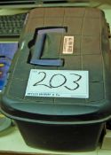 A DINI ARGEO 6000Kg Capacity Inline Digital Weigh Scale with 3 Settings 1500Kg at 0.5Kg Divisions,