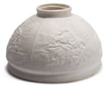 An early 20th century German porcelain lithophane oil lamp shade:,