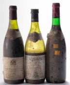 A bottle of Cotes de Beaune-Villages de Chirolles & Cie, 1986,