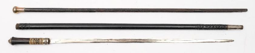 A George V silver swagger stick, London 1919:, 83.