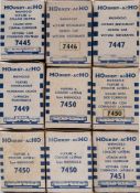Hornby-Acho OO/HO a group of passenger coaches:,