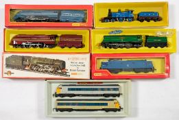 Tri-ang Hornby OO/HO gauge,: a group of seven locomotives; R555C Pullman Train,