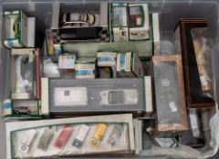 Hongwell and others. A boxed group of classic and sports cars etc:.