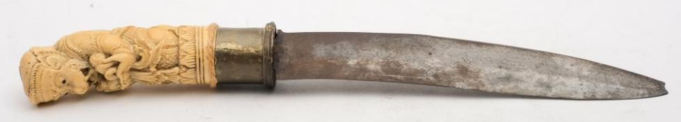 A 19th century Burmese carved ivory handled Dha:,