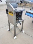 AK Robins Segment Cutter, M/N 1990, S/N 1378521