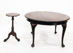 Georgian style mahogany wind-out dining table with moulded border and plain frieze, on cabriole legs