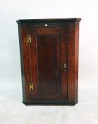 George III oak corner cupboard with two shaped shelves, framed panel door and brass H-hinges, 80cm