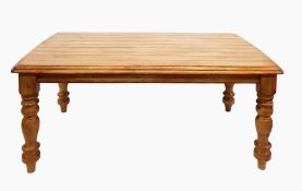 20th century dining table on turned supports, 175cm