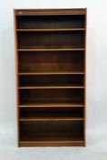 20th century oak shelving unit, 89.5cm