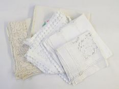 Various table linen including cut and drawn thread, embroidered (1 bag)