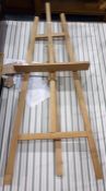 Wood artist's easel