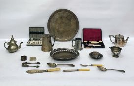 Quantity of EPNS, three silver napkin rings and five silver teaspoons (1 box)