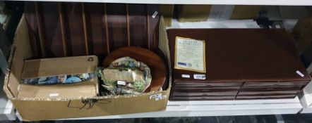 Boxed set of Royal Grafton 'The Fields of Hope' collectors plates, other collectors plates by