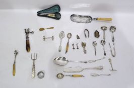 Quantity of silver plate to include lamb joint leg holder, decorative spoons, pair of bone-handled