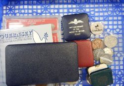 Box of assorted coins to include bun penny, uncirculated Guernsey crown, etc