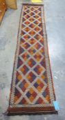 Suzni kelim runner, 317cm x 67cm