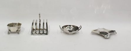 Silver salt by William Comyns & Sons Ltd, London 1934 with jubilee mark, of octagonal form on four