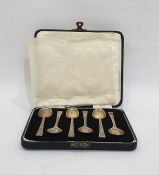 Set of six silver coffee spoons, Sheffield 1957 in fitted case