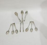 Set of eight silver teaspoons by Cooper Brothers, Sheffield 1895, with engraved decoration and a