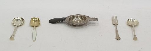 Small quantity of assorted silver to include Norwegian sterling silver and white enamel spoon,