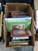 Assorted volumes on art and collectables including 