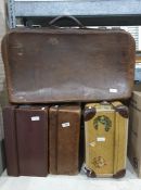 Four vintage suitcases (4)