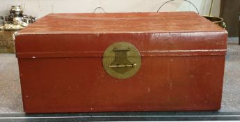 20th century Chinese red lacquer trunk with faint gilt decoration, 85.5cm x 35.5cm