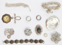 Quantity costume jewellery to include large modern silver-coloured pendant, diamante stylised