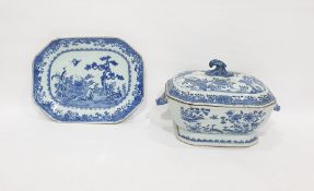 18th century Chinese porcelain tureen and cover, o