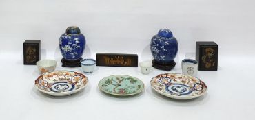 Pair Chinese porcelain ginger jars and covers, two Imari wavy-bordered plates, Chinese Canton