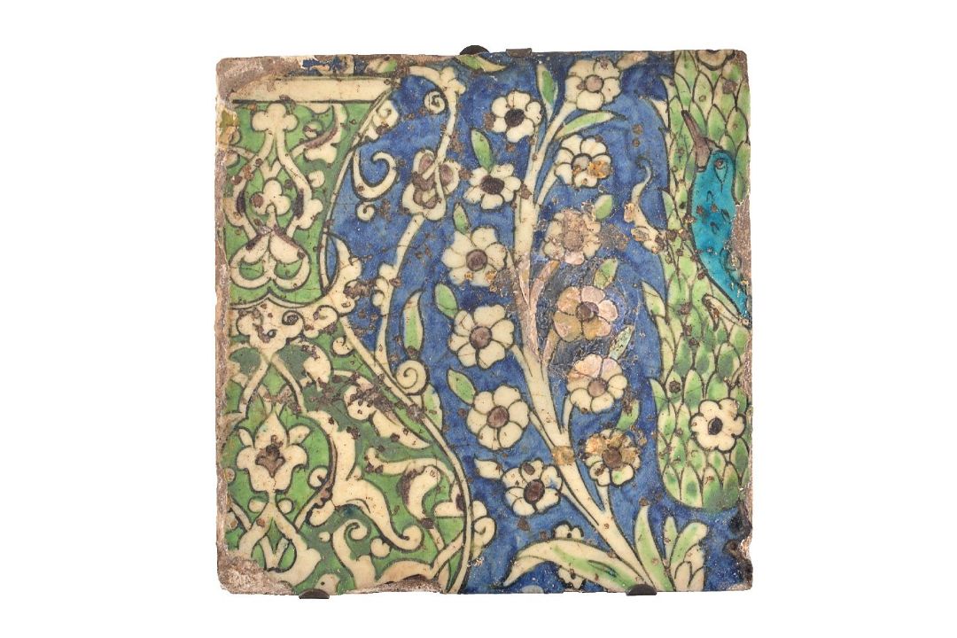 A Damascus glazed fritware tile Ottoman Syria early 17th century - Image 1 of 2