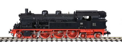 A gauge 1 model of a Märklin Modern Issue catalogue No 5707 4-6-4 DB side tank locomotive No 78474