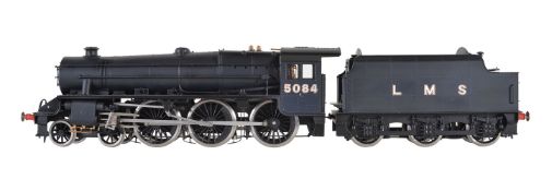 A gauge 1 Bachmann by Finescalebrass model of a 4-6-0 Black Five tender locomotive No 5084