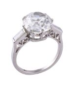 A diamond single stone ring