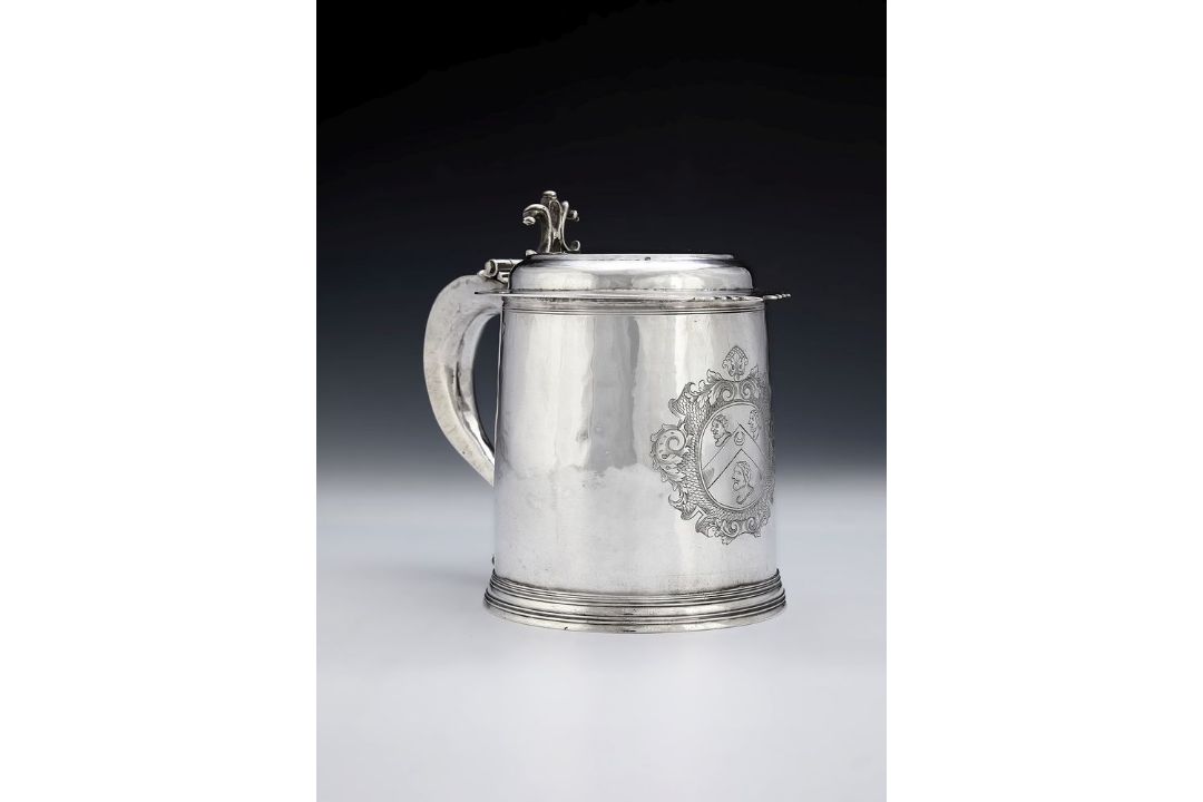 A William & Mary silver slightly tapered tankard by Christopher Canner