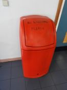 *Large Fliptop Refuse Bin