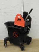 *Kentucky Mop & Bucket