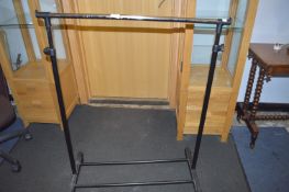 Adjustable Clothes Rail