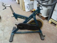 *Instyce V850 Fixed Wheel Aero Bicycle